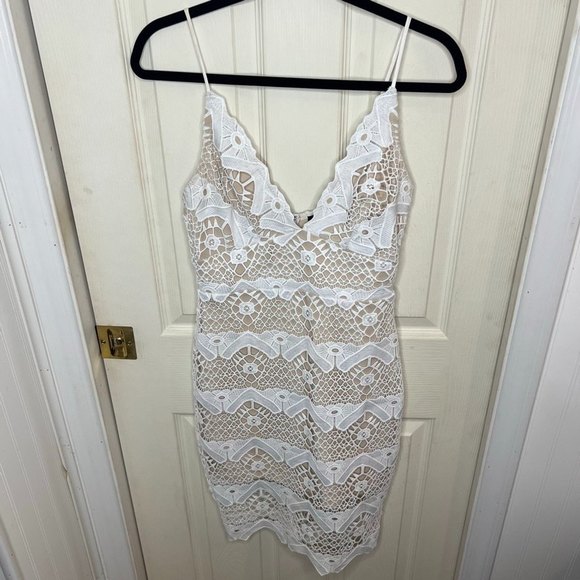 Lulu's Sway Away White Crochet Lace Dress Size Small - Picture 4 of 11